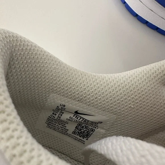 5.5Y Nike Blue and Orange dunks - Picture 10 of 10